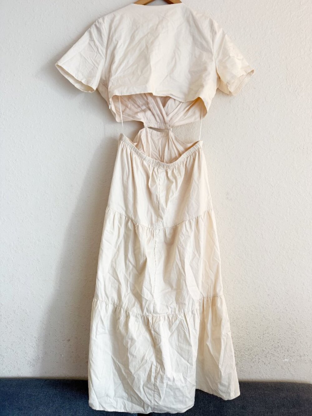 Moon River V Neck Cutout Tiered Maxi Dress Size Large - Picture 6 of 6